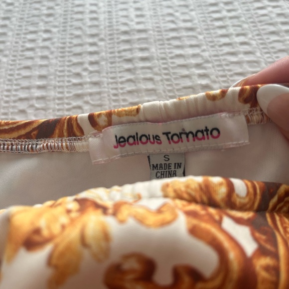 Gold detailed off the shoulder dress in a size US S - Picture 3 of 3